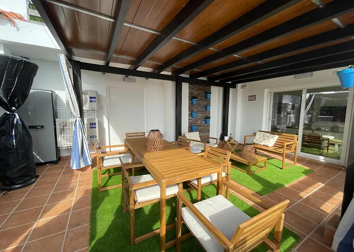 This Spectacular 3-Bedroom Apart
