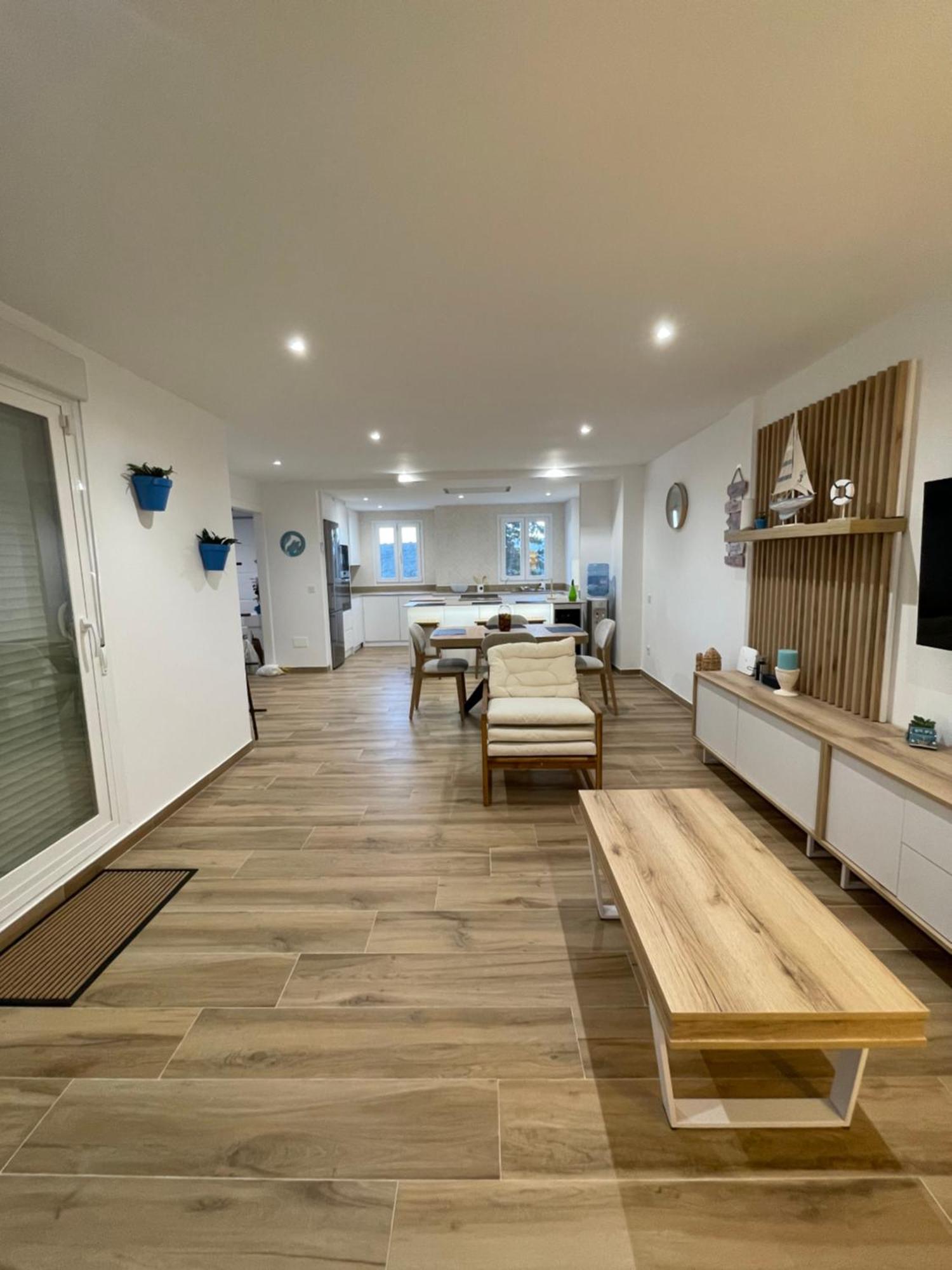 Spectacular 3-bedroom Apartment Manilva
